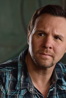 Travis Smith