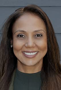 DLeanne Lewis